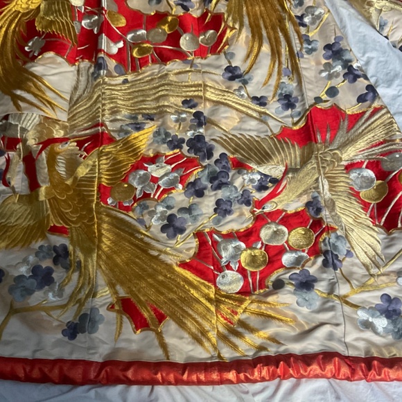 Traditional Japanese Bride Wedding Kimono Uchikake - Picture 12 of 15